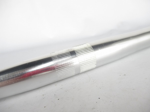 フラットバーハンドル　シルバー　25.4mm/495mm　※カット済