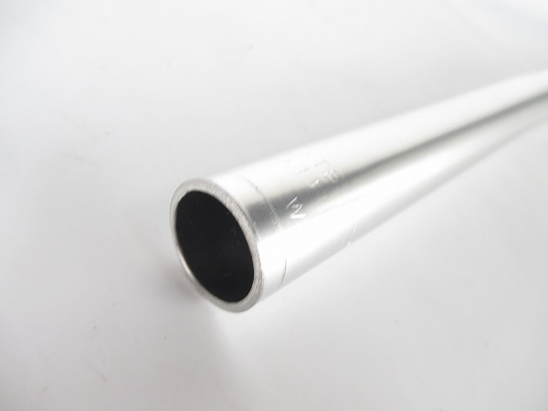 フラットバーハンドル　シルバー　25.4mm/495mm　※カット済