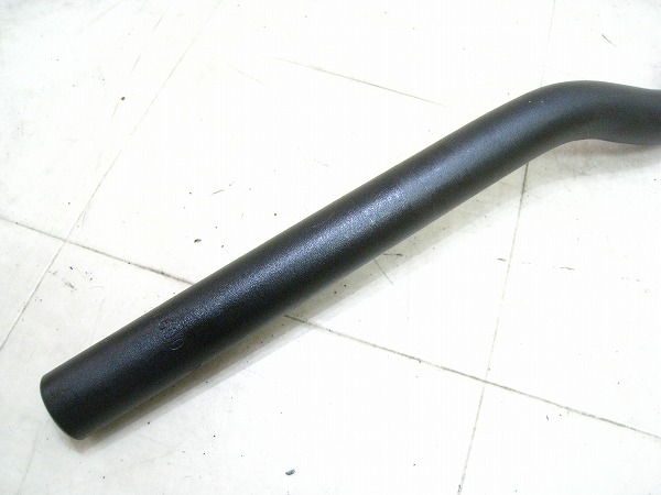 ライザーバー 600/25.4mm アルミ ブラック
