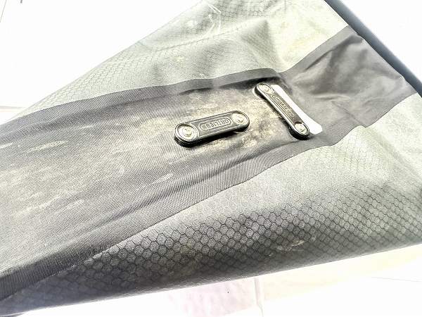 サドルバッグ WATERPROOF ボルト欠品