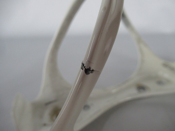 ボトルケージ　Mandible　ホワイトアウトカラー　レーサーボトル対応　※クラック有