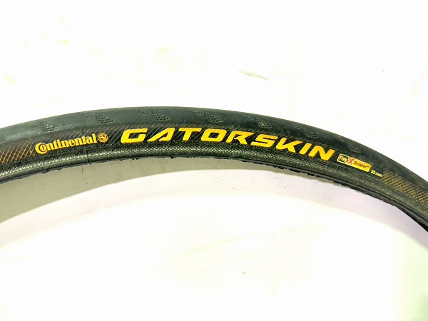クリンチャータイヤ GATORSKIN 700×23C