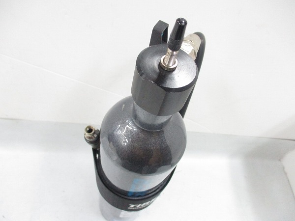 ボンベ TIRE BOOSTER タイヤブースター