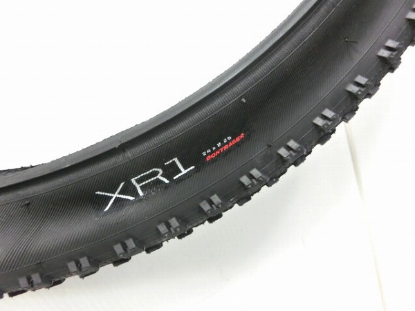 ブロックタイヤ　XR1 24×2.25