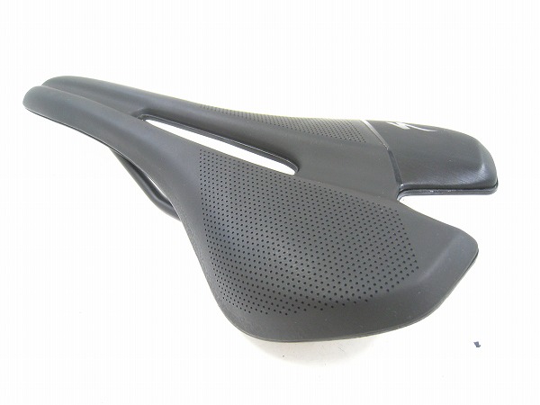 サドル TOUPE EXPERT チタンレール 143mm