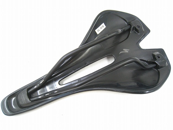 サドル TOUPE EXPERT チタンレール 143mm