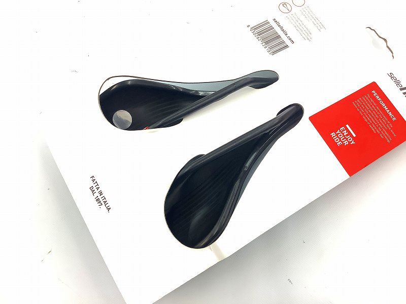 サドル X-BOW