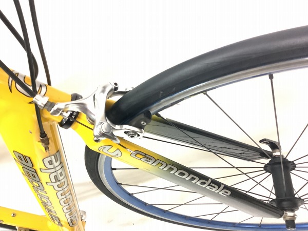 R1000　Aero　※凹みあり。