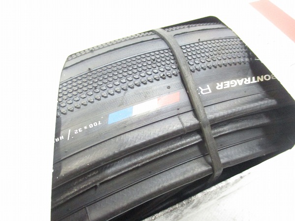 チューブレスレディタイヤ R3 TLR 700x32c ブラック
