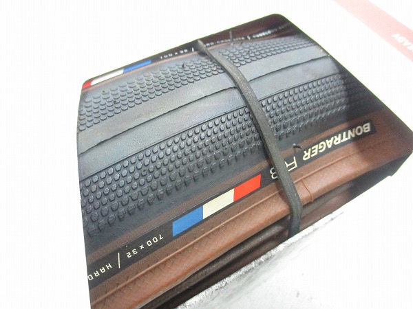 チューブレスレディタイヤ R3 TLR 700x32c ブラック/ダークブラウン