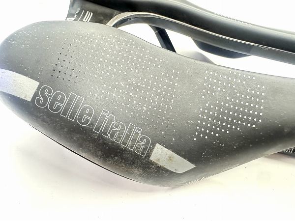 サドル SLR BOOST MANGANESEレール