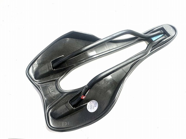 サドル SLR BOOST MANGANESEレール