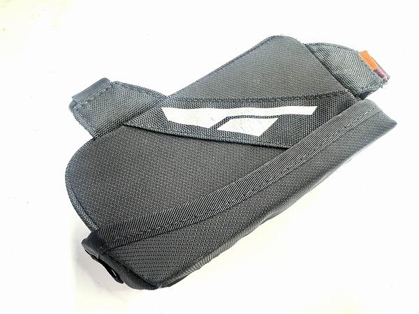 フレームバッグ