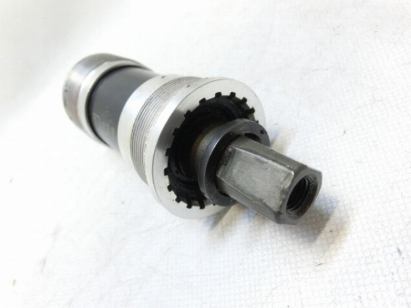 ボトムブラケット BB-UN300 123mm/スクエア/68mm（JIS）