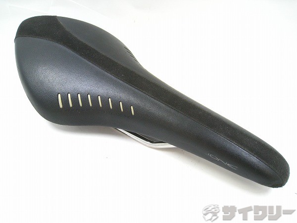 サドル ARIONE Kiumレール ブラック ※ICSキャップ欠品