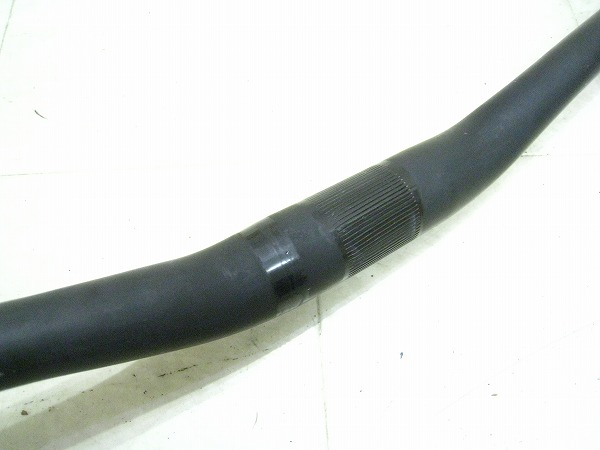 ライザーバー 720/31.8mm アルミ ブラック