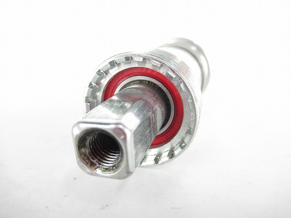ボトムブラケット　JIS/68mm　スクエア　軸長：110.5mm