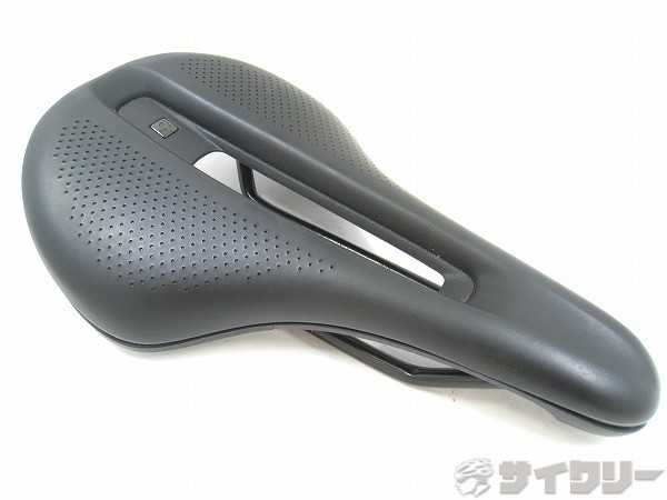 サドル Verse Elite SHORT 155mm
