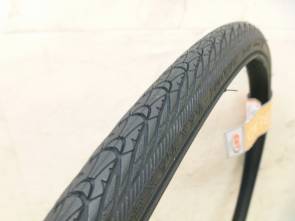 タイヤ　700×28C 黒/黒